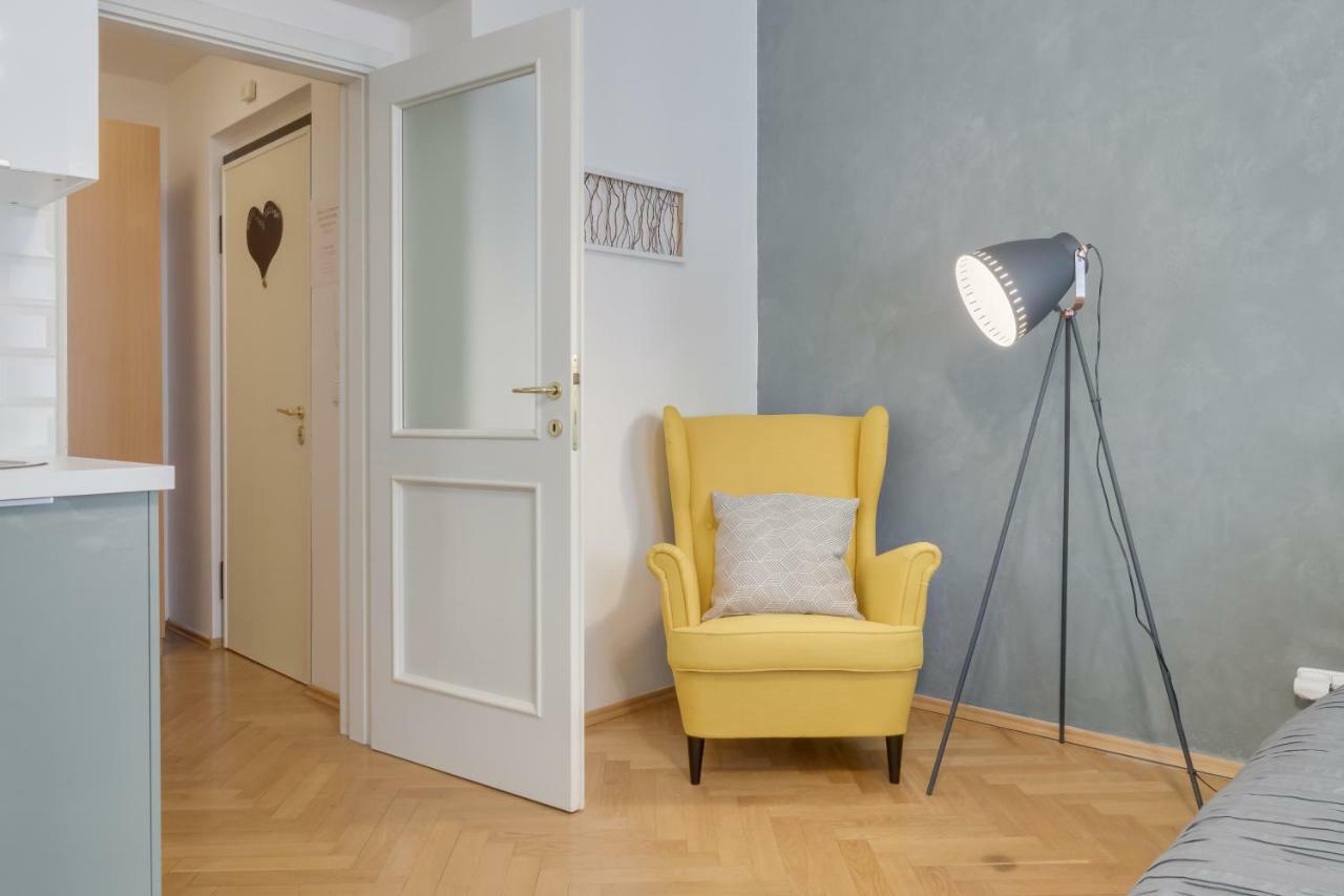 Nejedleho Apartmeet プラハ エクステリア 写真