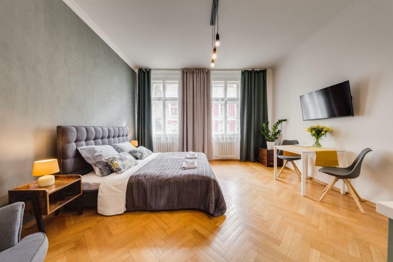 Nejedleho Apartmeet プラハ エクステリア 写真